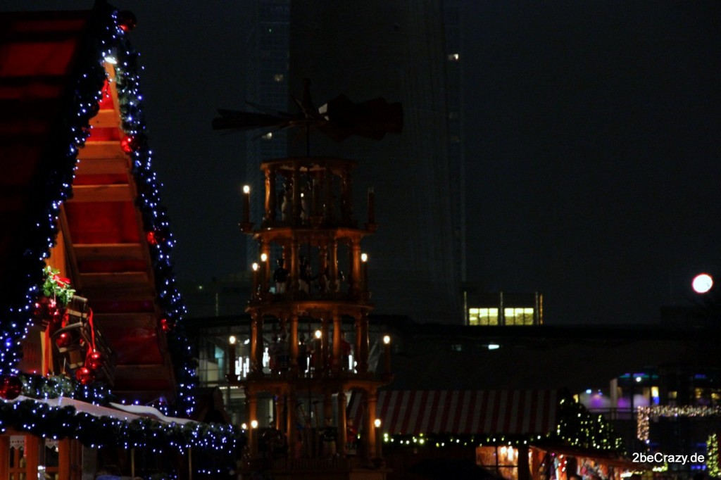 Die Pyramide auf dem Weihnachtsmarkt