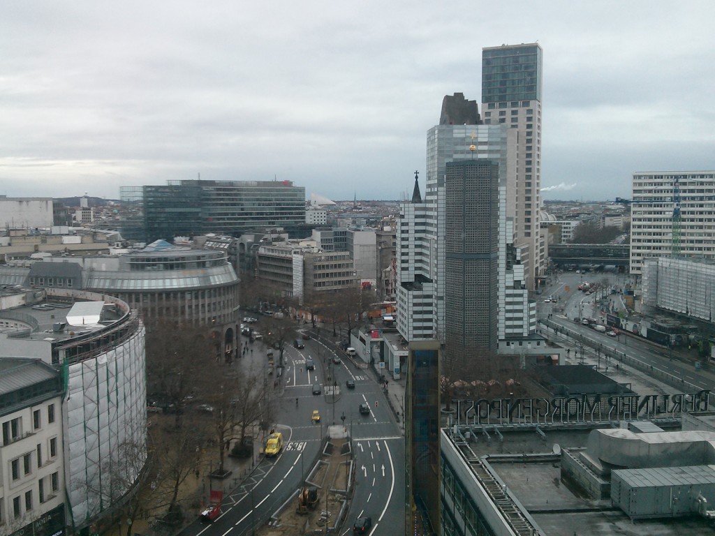 Blick aus dem Europa Center Office Tower auf die City West