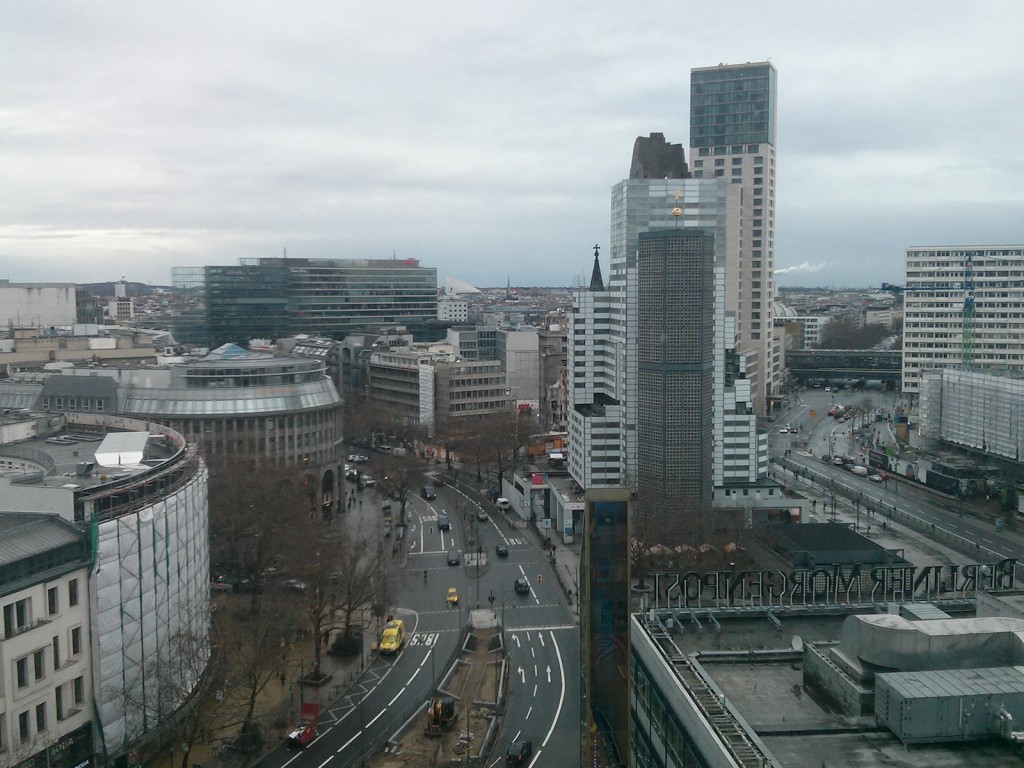 Blick aus dem Europa Center Office Tower auf die City West