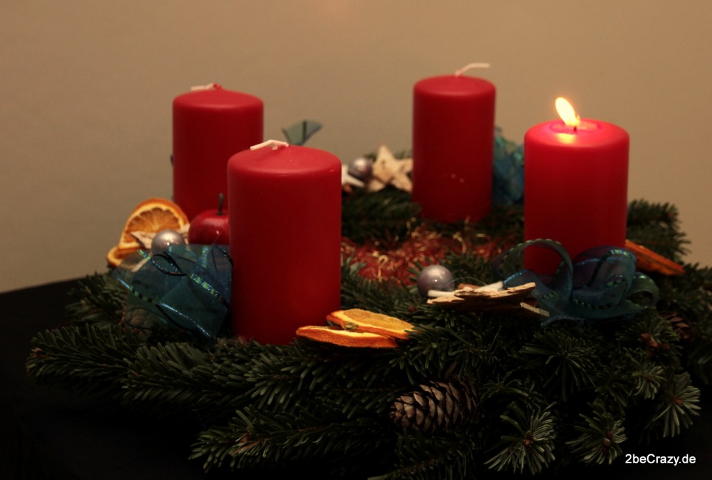 schonen-ersten-advent-kranz-kerze